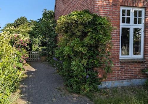 Haus Einfahrt Sudwestseite