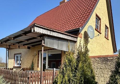 Garteneingang m Terassenblick