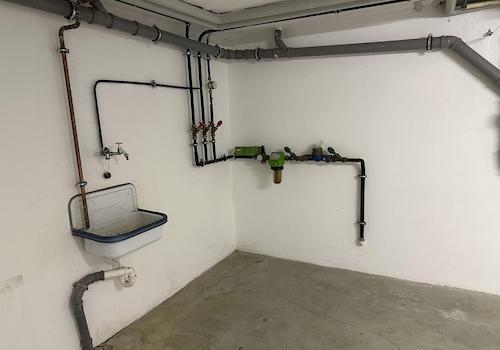 Keller unter Schlafzimmer