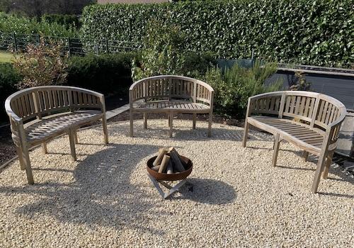 & Feuerstelle für laue Abende