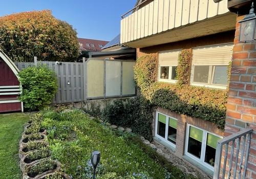 Garten mit Böschung