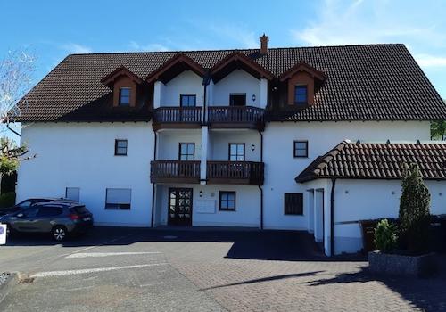 Aussenansicht_Zufahrt