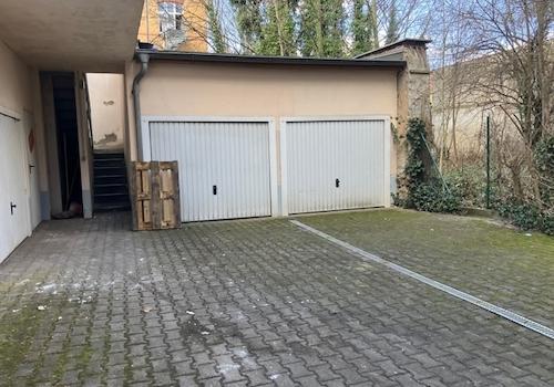 Garage rechts