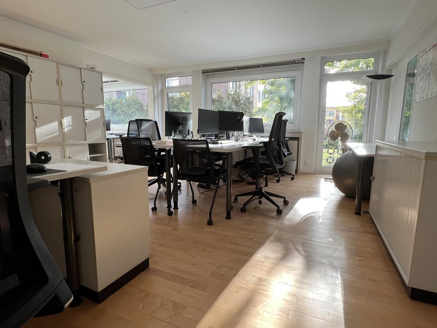 1.OG Büro 1  (hier für 8 MA)*