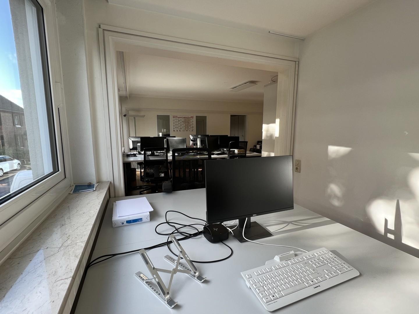 1.OG Büro 1 (hier für 8 MA)*