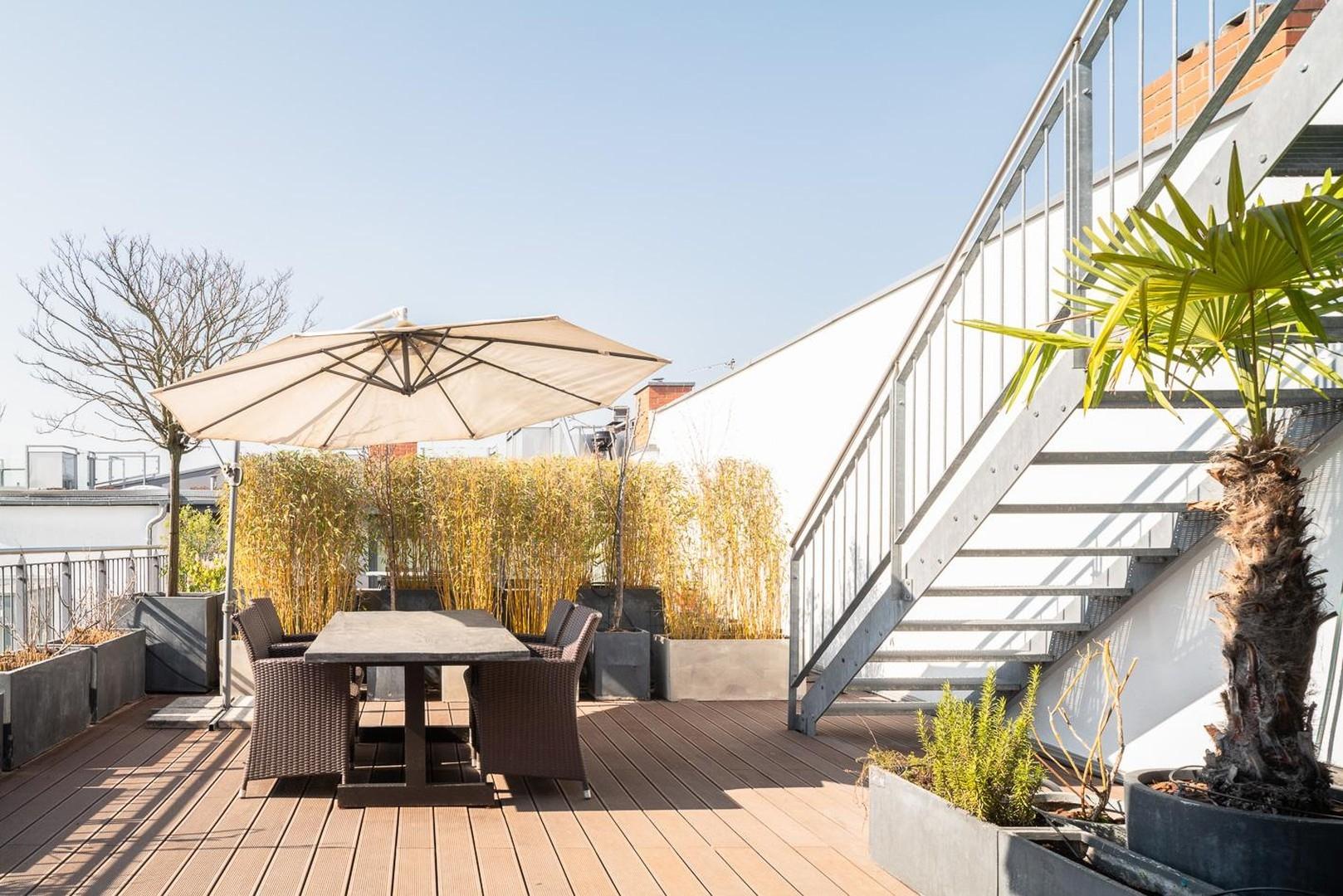 Blick auf die Dachterrasse