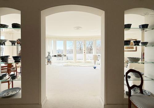 Entree aus dem Personenaufzug 