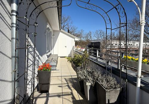 Dachterrasse Ostseite mit Abstellraum