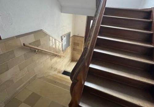 4 Treppenhaus Haupteingang