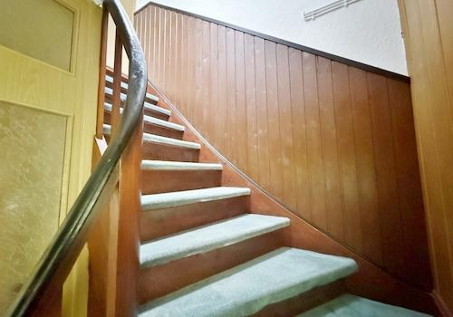 1. Haus – Treppe in die OG-Wohnung