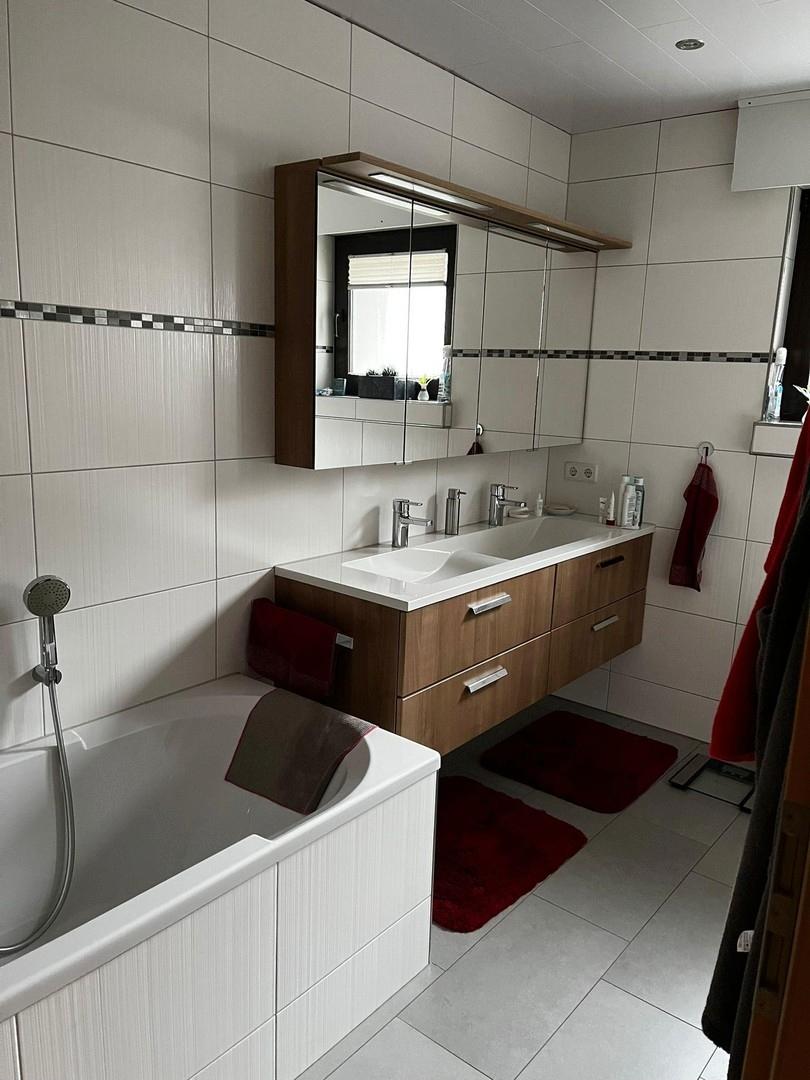 Badezimmer EG