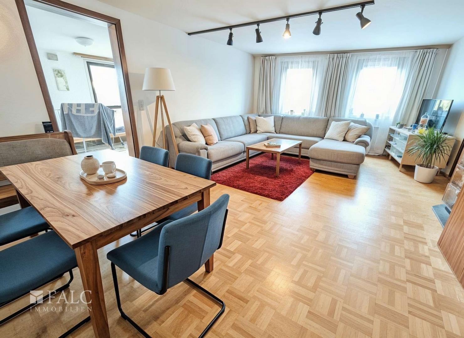 Wohnesszimmer im Altbau (KI)