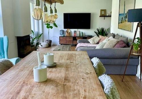 Esszimmer und Wohnzimmer