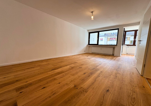 Wohnzimmer Blick auf Balkon