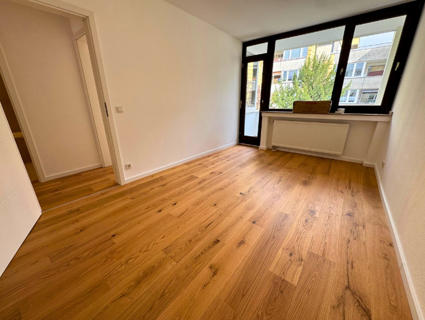 Schlafzimmer mit Balkon