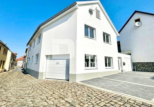 Titel Frontansicht / KI fertig gestellt generiert