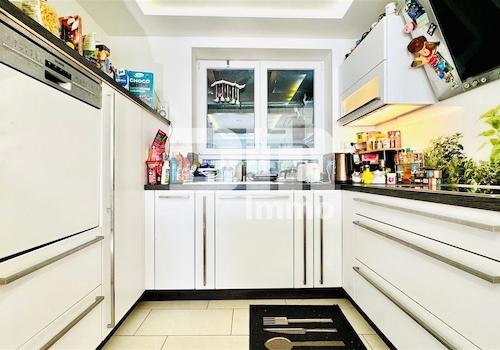 EG Wohnküche mit Einbauküche