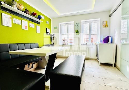 EG Wohnküche mit Einbauküche