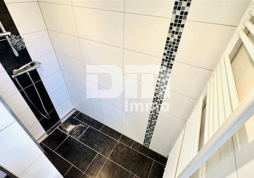 OG Badezimmer / Dusche ebenerdig