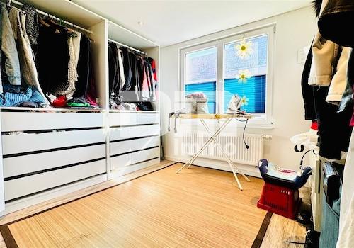 OG Schlafzimmer mit Ankleide / Büro