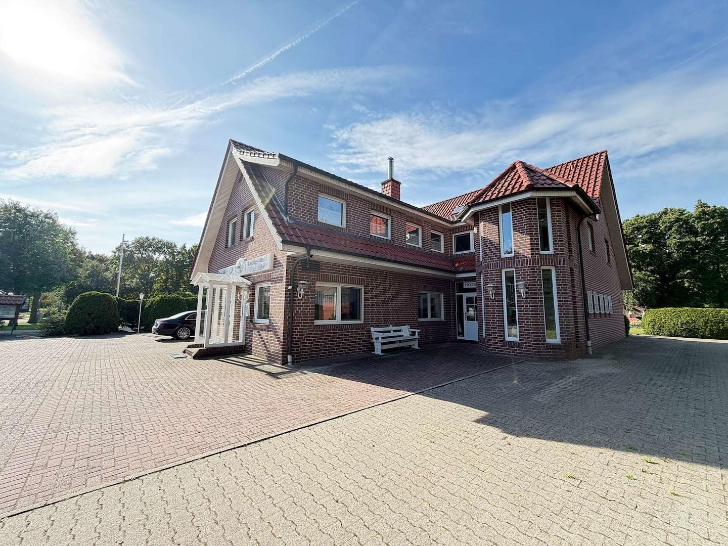 Wohnhaus mit Gaststätte