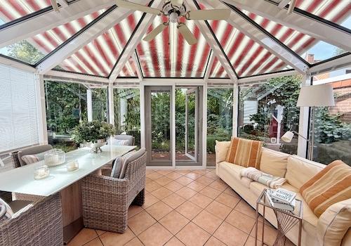 und Zugang zum Wintergarten