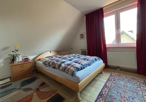 Schlafzimmer DG