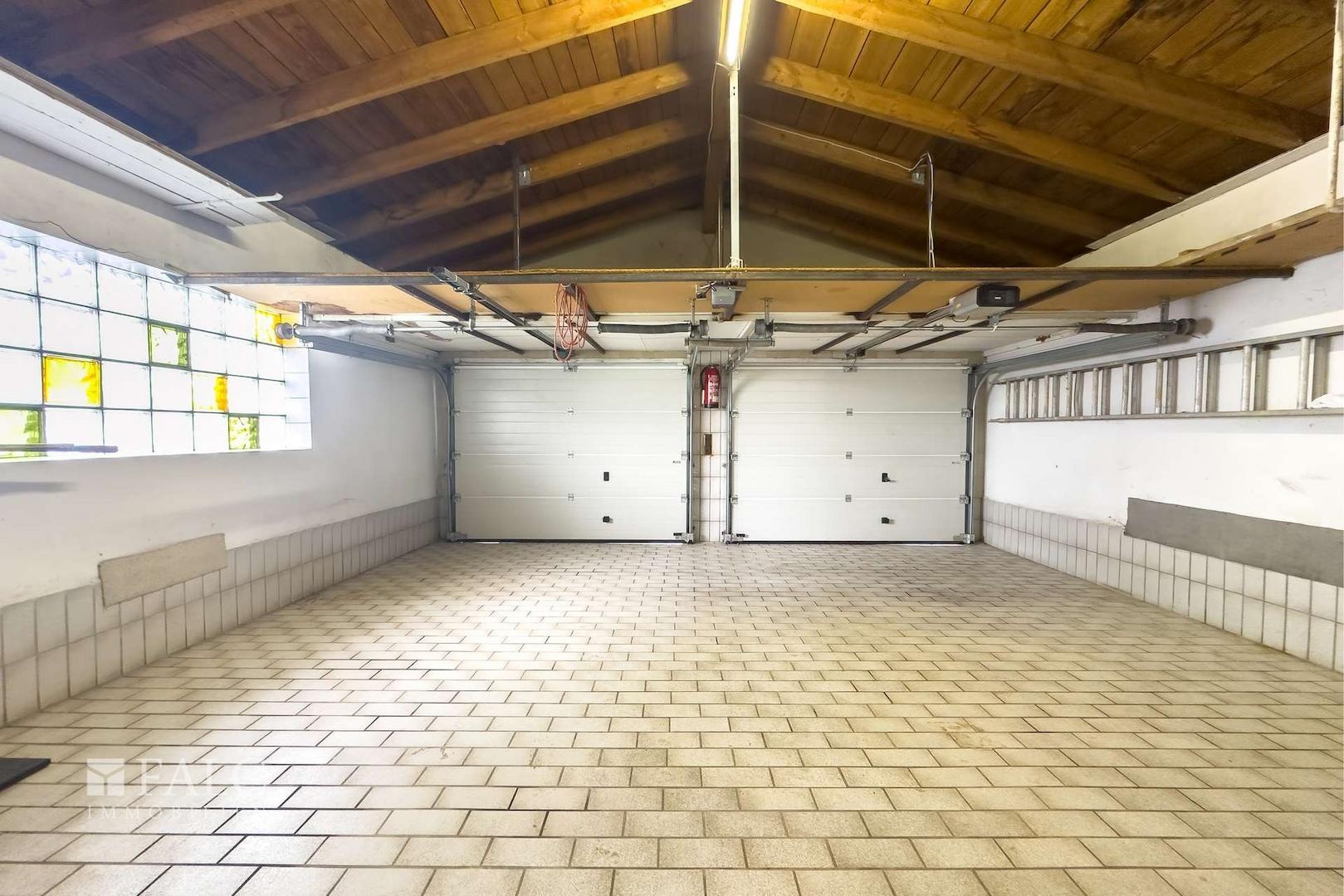 Doppelgarage