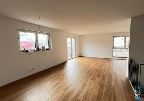 weitläufiger Wohn- Essbereich