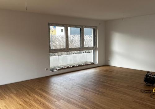 große Fenster zum Garten