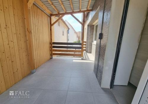 Balkon I - (KI generiert)