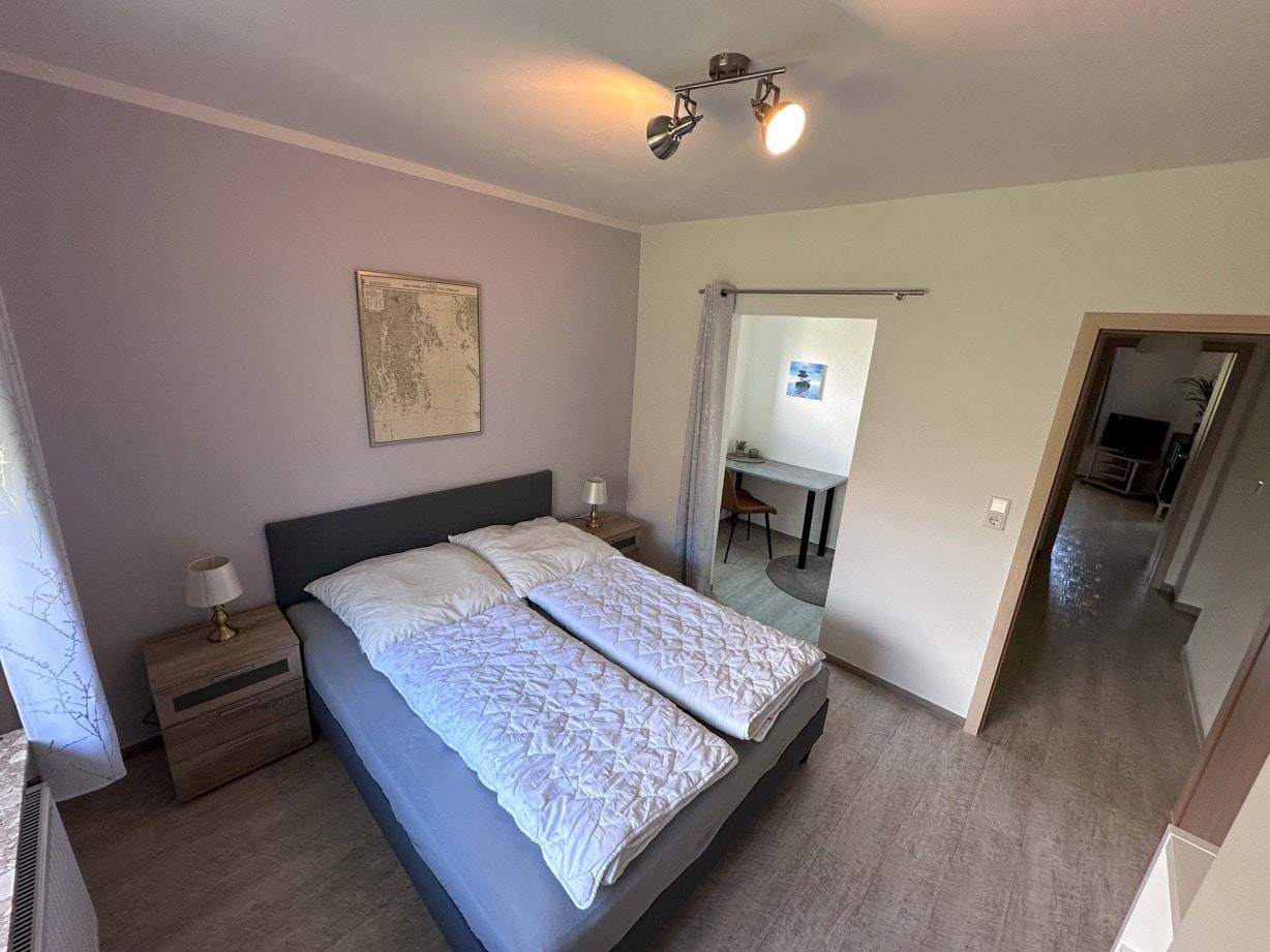 Schlafzimmer II