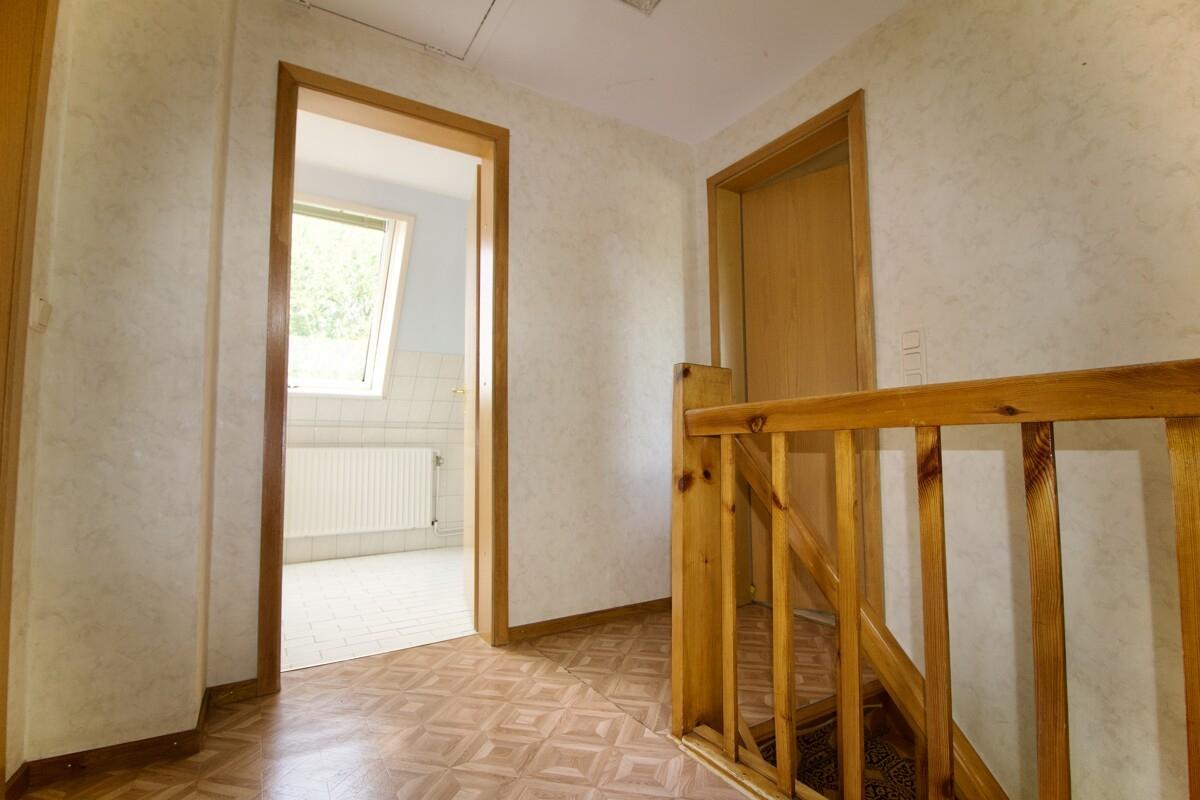 Flur OG Haus Links