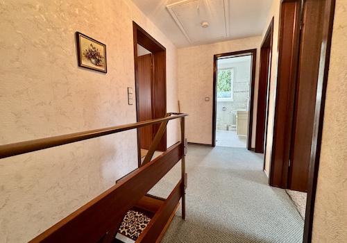 Flur OG Haus Recht