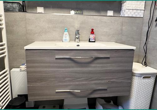 ...und Waschtischunterschrank