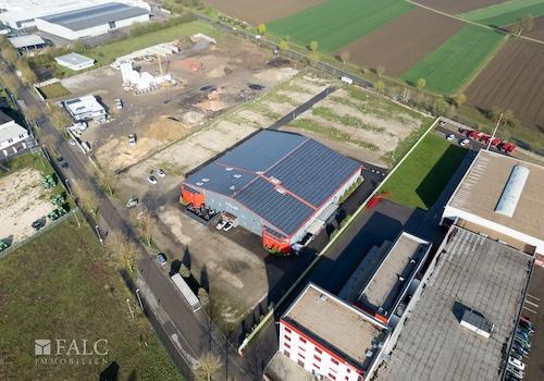 Grundstück mit Halle Blick NordWest