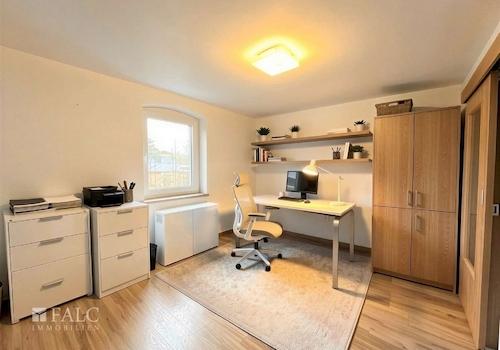 Wohnzimmer Erdgeschoss - (KI generiert)