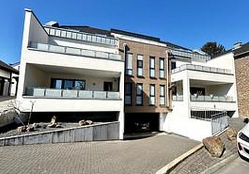 Tiefgaragen-Einfahrt