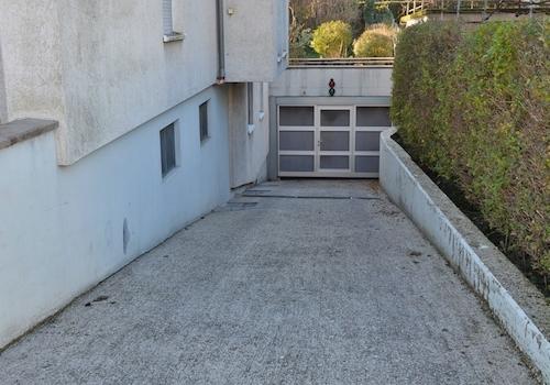 Einfahrt zur Tiefgarage