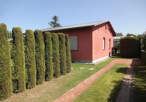 Einfahrt mit zwei Stellplätze