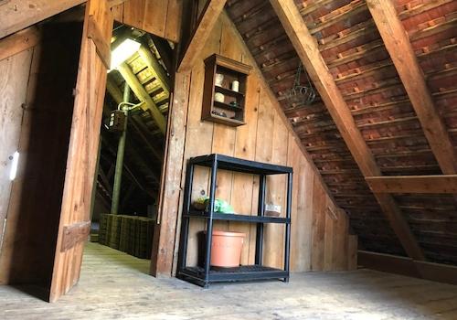 Aufgang zum Dachboden