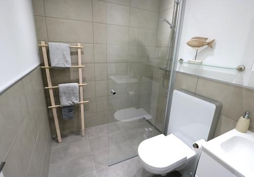 Ebenerdiger Duschbereich