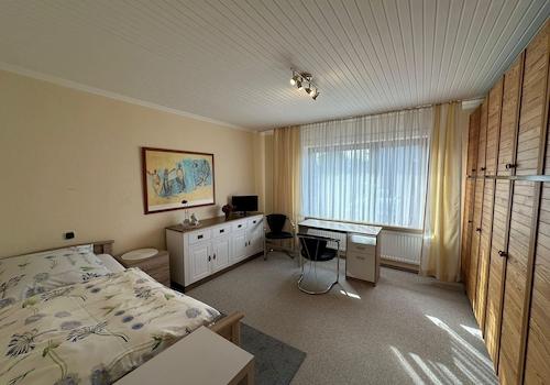 Haupthaus EG Schlafzimmer