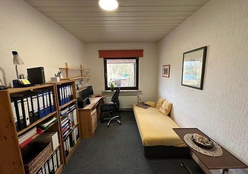 Haupthaus Büro oder Kinder Zi.