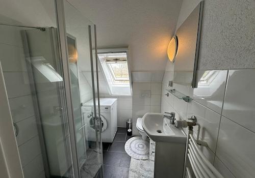 Einliegerwohnung Badezimmer