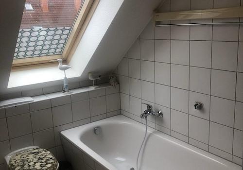 Badezimmer mit Badewanne
