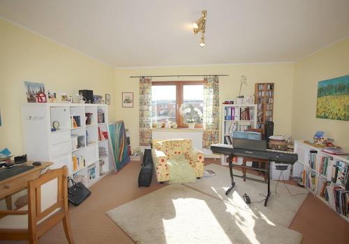 Atelier- oder mögl. Kinderzimmer gartenseitig OG