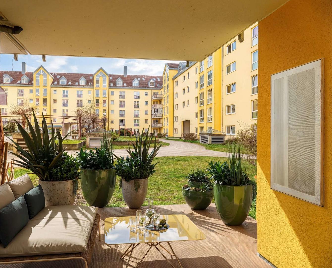 Terrasse virtuell  möbliert