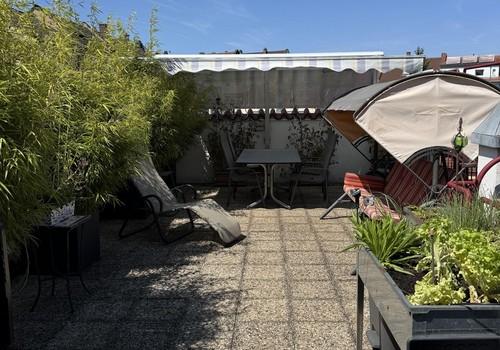 Grosse Sonnenterasse