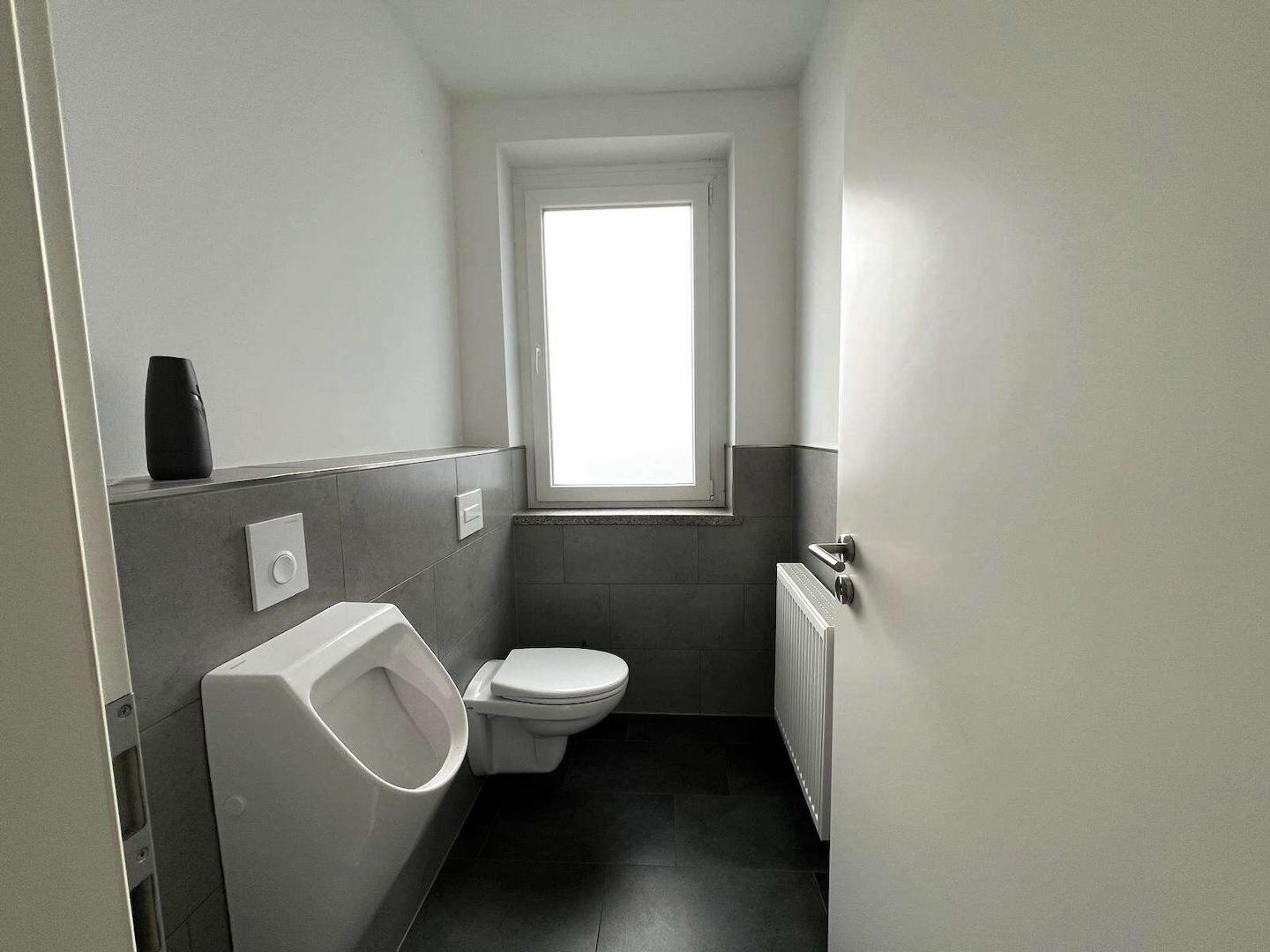 Sanitäreinrichtungen Büro